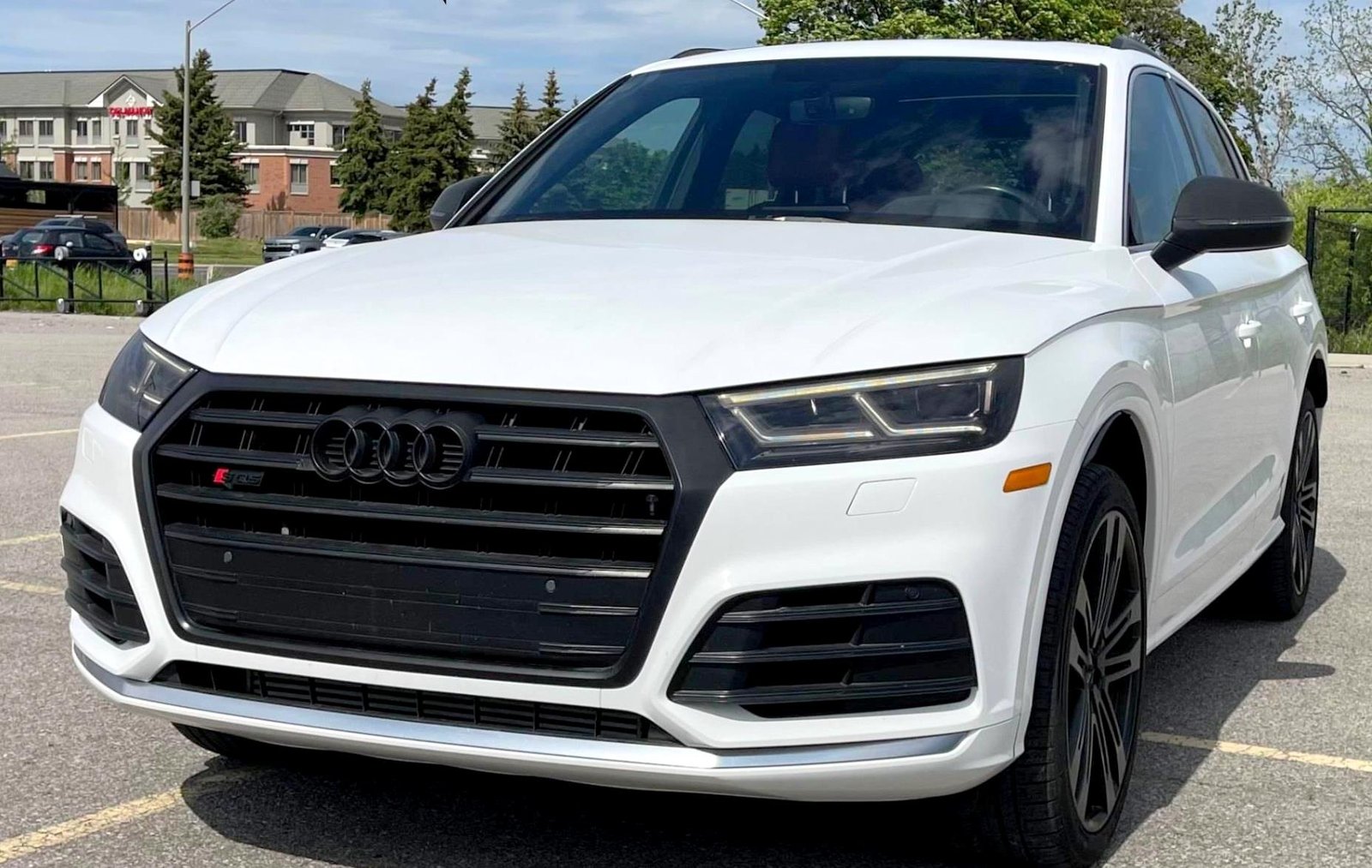 2019-Audi-SQ5-0-2879079978542687